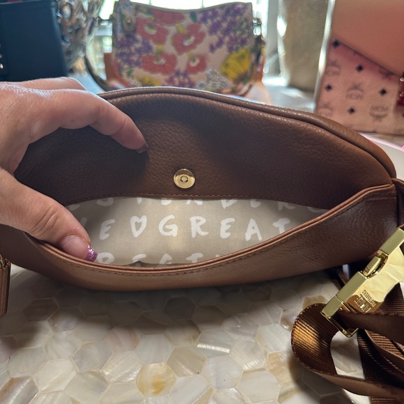 Aimee Kestenberg belt bag crossbody! - Picture 3 of 9